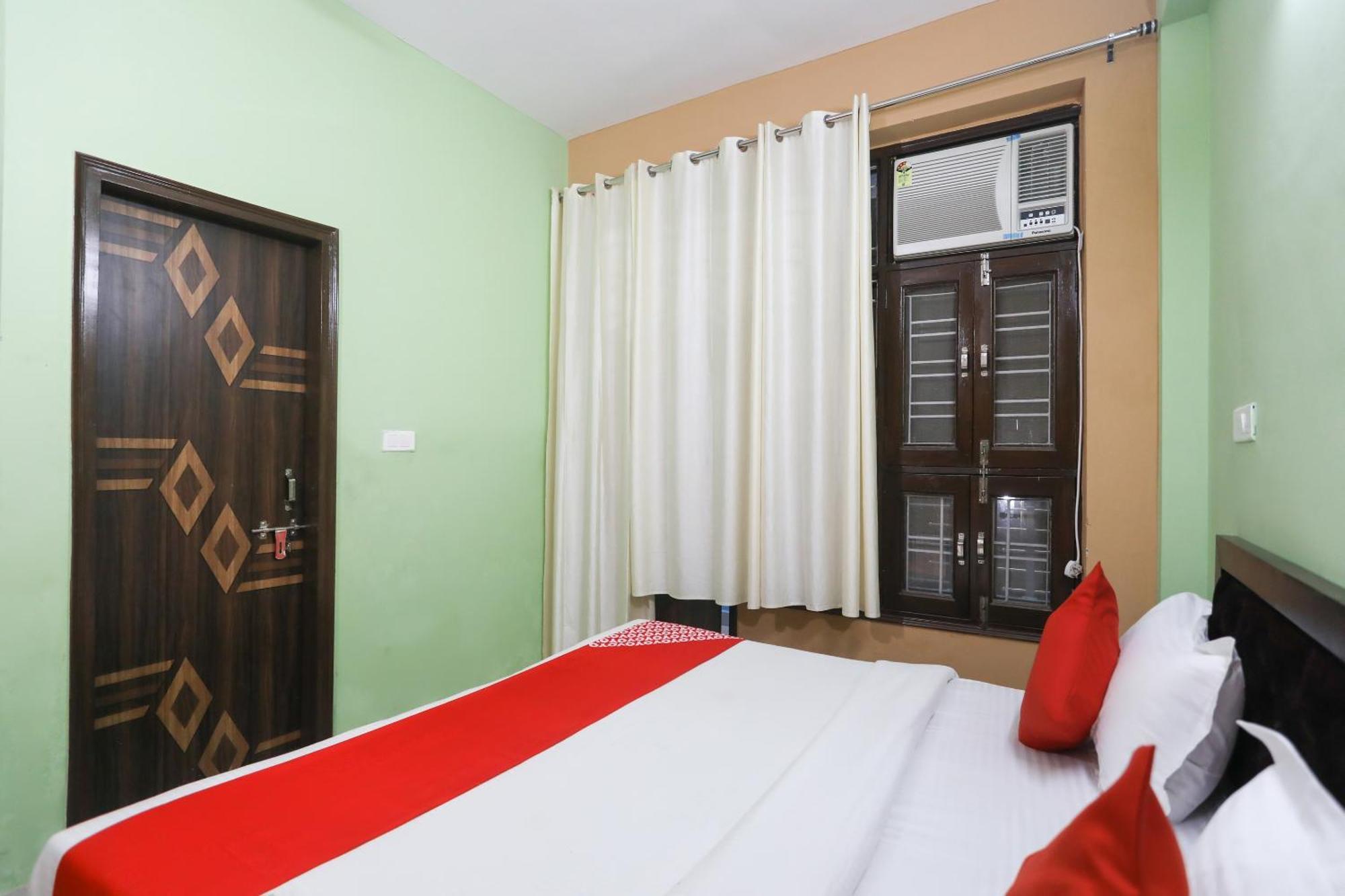 Hotel OYO 61635 Gdd Kuteer Noida Exterior foto