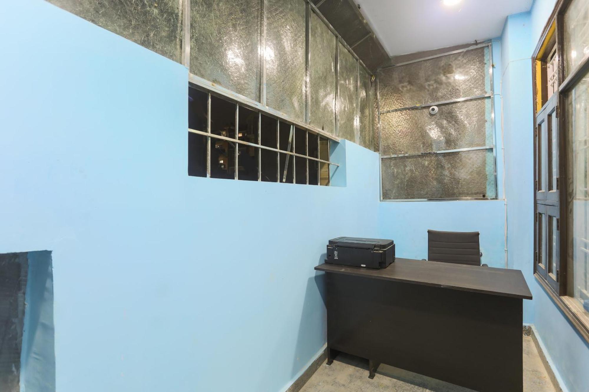 Hotel OYO 61635 Gdd Kuteer Noida Exterior foto